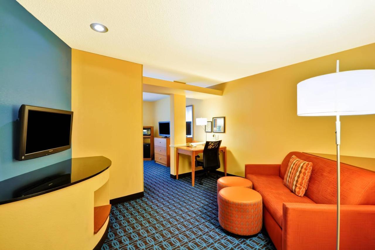 Fairfield Inn & Suites Dallas Medical/Market Center Eksteriør bilde