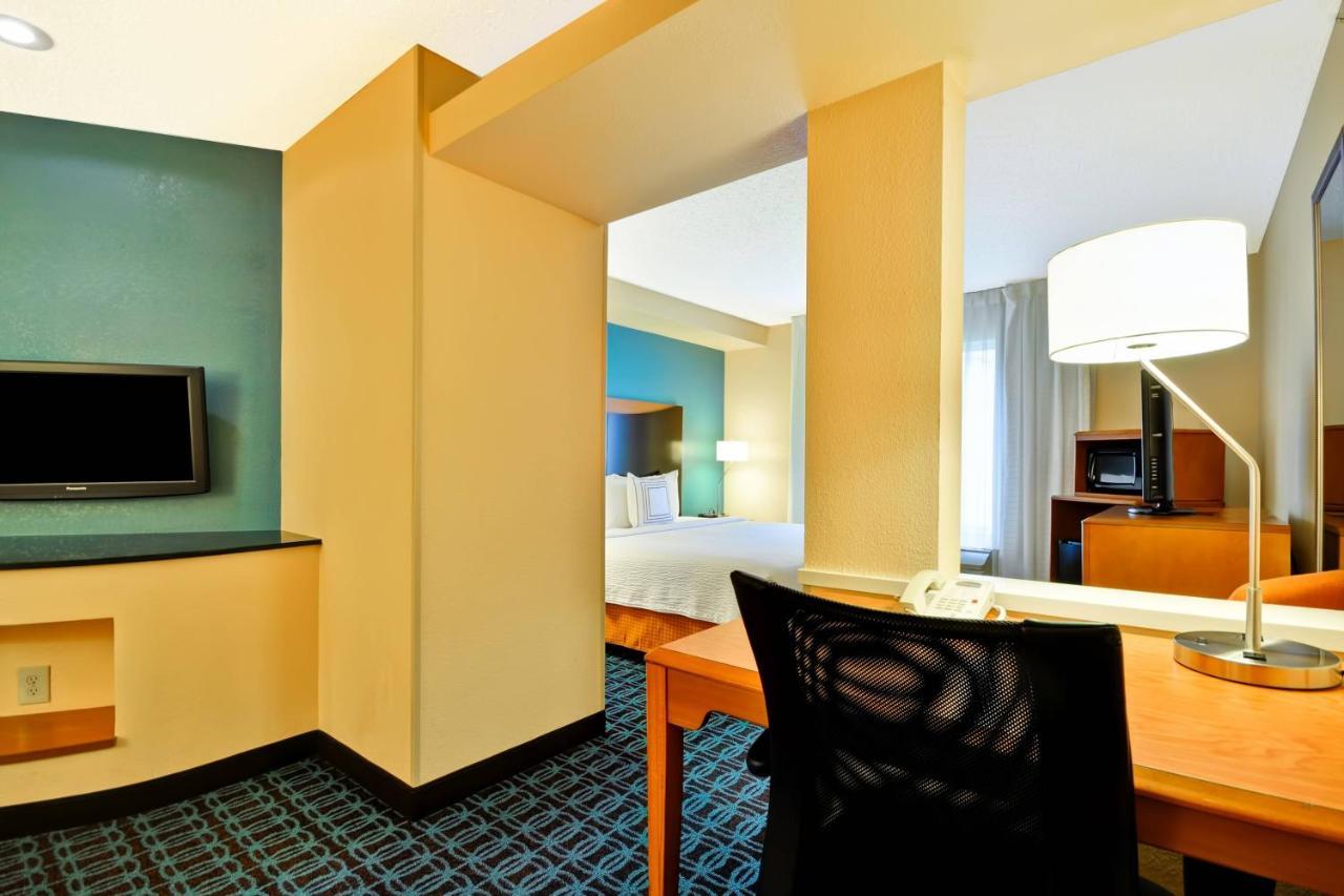 Fairfield Inn & Suites Dallas Medical/Market Center Eksteriør bilde