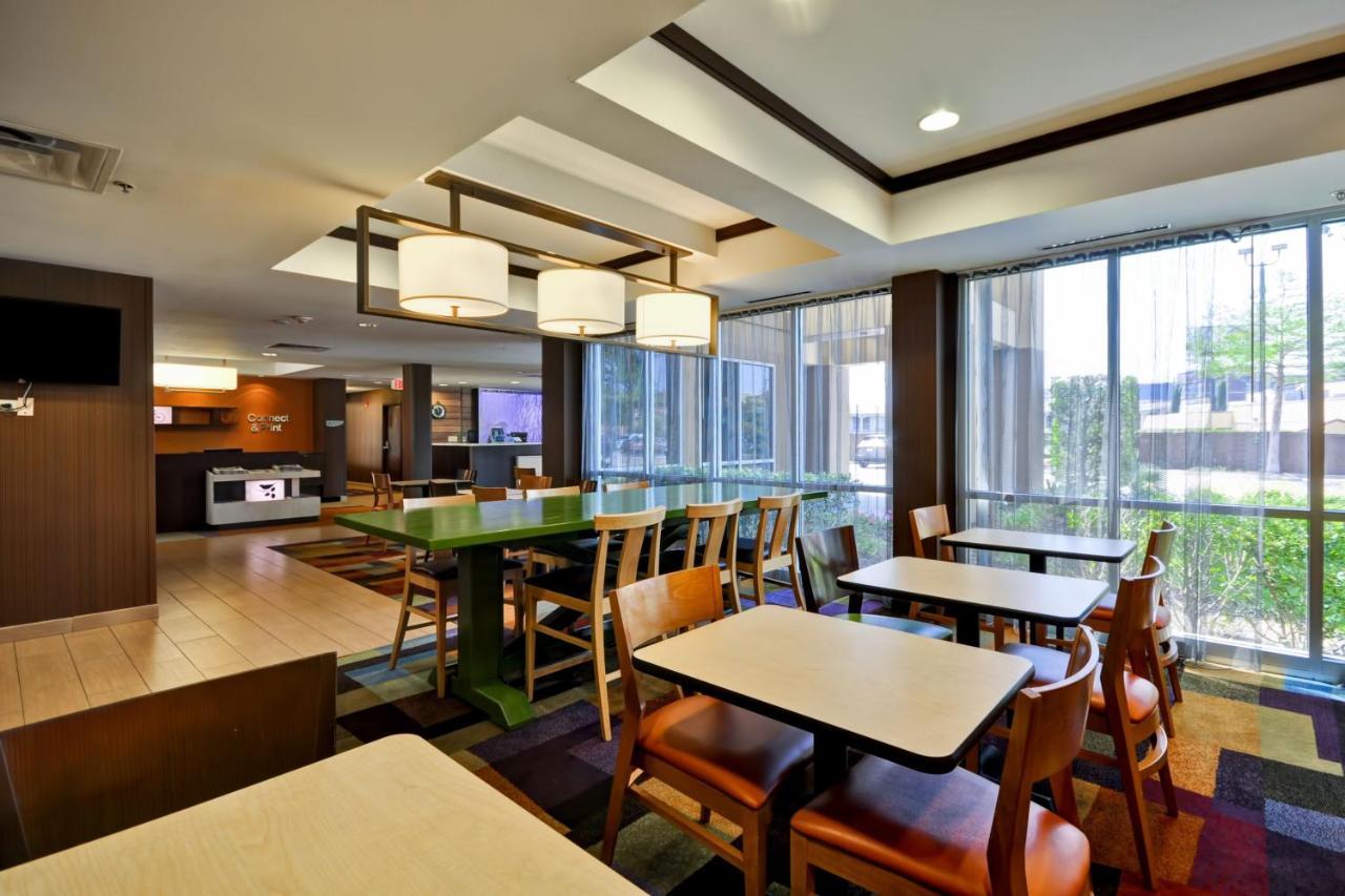 Fairfield Inn & Suites Dallas Medical/Market Center Eksteriør bilde